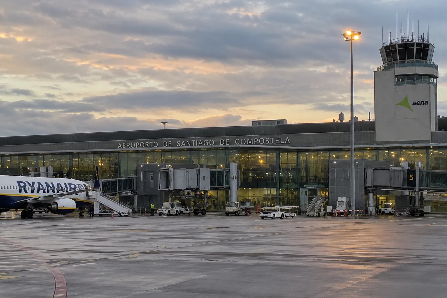 Santiago de Compostela Airport (Lavacolla): Complete Guide