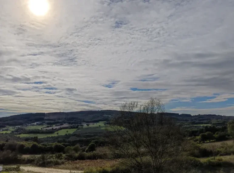 Stone remains of the Iron Age hill fort at Castro de Castromaior near Portomarín, Galicia